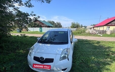 Toyota Vitz, 2005 год, 450 000 рублей, 2 фотография