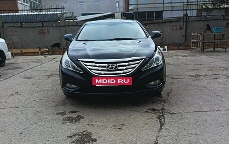 Hyundai Sonata VI, 2011 год, 950 000 рублей, 11 фотография