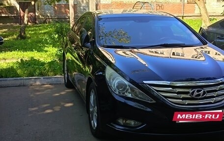 Hyundai Sonata VI, 2011 год, 950 000 рублей, 2 фотография