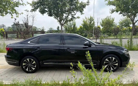 Volkswagen Passat B8 рестайлинг, 2022 год, 2 400 000 рублей, 4 фотография
