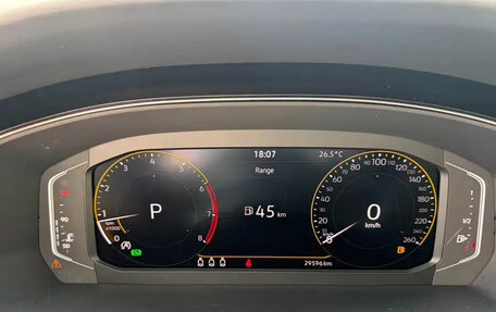 Volkswagen Passat B8 рестайлинг, 2022 год, 2 400 000 рублей, 15 фотография