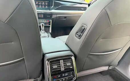 Volkswagen Passat B8 рестайлинг, 2022 год, 2 400 000 рублей, 22 фотография