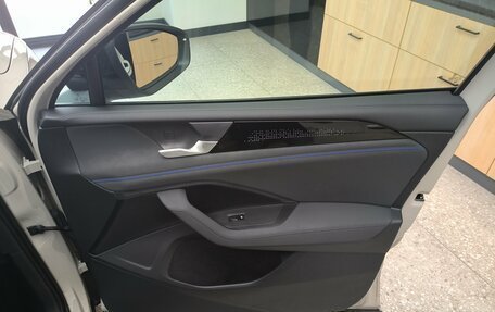 Volkswagen Tiguan, 2026 год, 4 930 000 рублей, 13 фотография