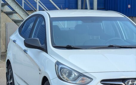 Hyundai Solaris II рестайлинг, 2014 год, 785 000 рублей, 3 фотография