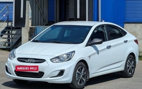 Hyundai Solaris II рестайлинг, 2014 год, 785 000 рублей, 2 фотография