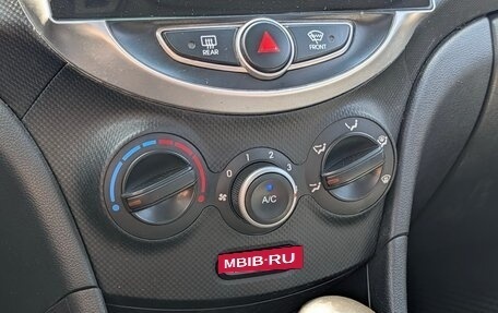 Hyundai Solaris II рестайлинг, 2014 год, 785 000 рублей, 26 фотография