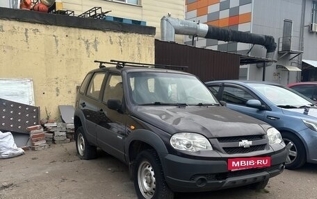 Chevrolet Niva I рестайлинг, 2010 год, 110 000 рублей, 5 фотография
