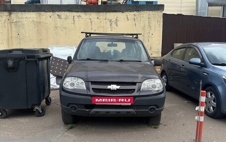 Chevrolet Niva I рестайлинг, 2010 год, 110 000 рублей, 3 фотография