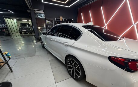 BMW 5 серия, 2022 год, 6 800 000 рублей, 2 фотография
