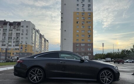 Mercedes-Benz E-Класс, 2021 год, 5 800 000 рублей, 4 фотография