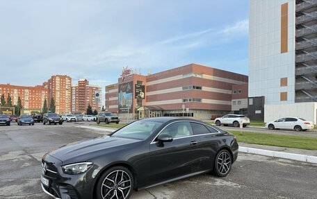 Mercedes-Benz E-Класс, 2021 год, 5 800 000 рублей, 6 фотография