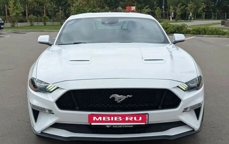 Ford Mustang VI рестайлинг, 2021 год, 3 260 000 рублей, 3 фотография