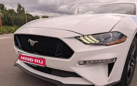 Ford Mustang VI рестайлинг, 2021 год, 3 260 000 рублей, 10 фотография