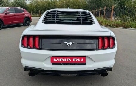Ford Mustang VI рестайлинг, 2021 год, 3 260 000 рублей, 8 фотография