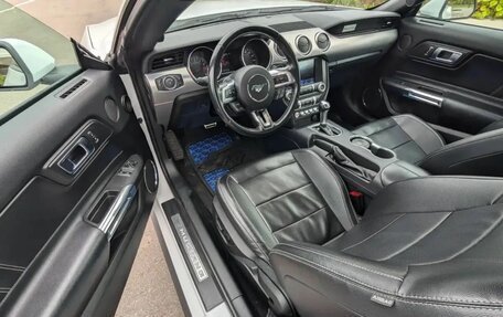 Ford Mustang VI рестайлинг, 2021 год, 3 260 000 рублей, 18 фотография