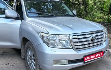 Toyota Land Cruiser 200, 2008 год, 2 300 000 рублей, 2 фотография