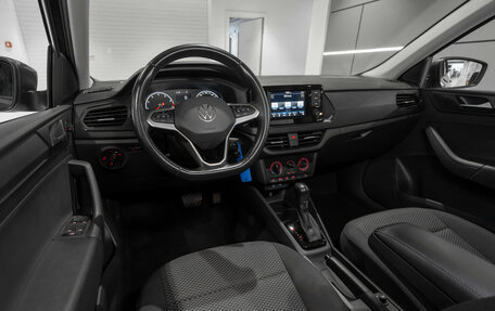 Volkswagen Polo VI (EU Market), 2021 год, 1 680 000 рублей, 7 фотография