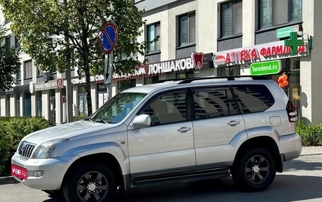 Toyota Land Cruiser Prado 120 рестайлинг, 2007 год, 1 790 000 рублей, 1 фотография