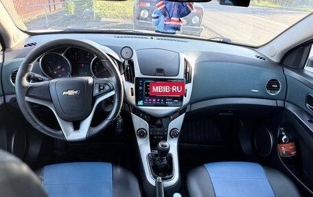 Chevrolet Cruze II, 2013 год, 865 000 рублей, 18 фотография