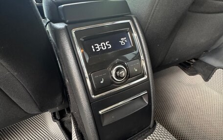 Skoda Superb III рестайлинг, 2013 год, 999 000 рублей, 9 фотография