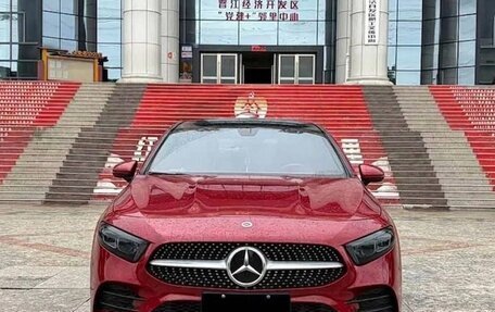 Mercedes-Benz A-Класс, 2023 год, 1 856 000 рублей, 2 фотография