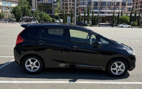 Honda Fit III, 2015 год, 1 050 000 рублей, 3 фотография
