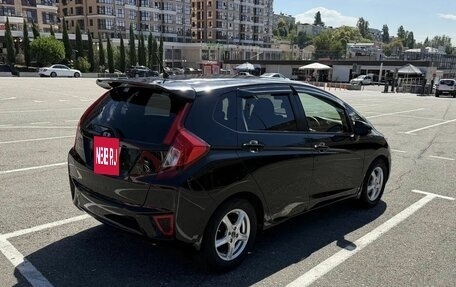 Honda Fit III, 2015 год, 1 050 000 рублей, 2 фотография