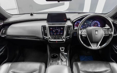 Toyota Crown, 2019 год, 3 399 900 рублей, 9 фотография