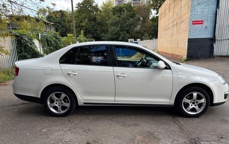 Volkswagen Jetta VI, 2008 год, 649 999 рублей, 2 фотография