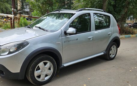 Renault Sandero I, 2013 год, 735 000 рублей, 1 фотография