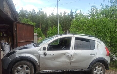 Renault Sandero I, 2014 год, 250 000 рублей, 3 фотография