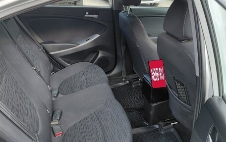 Hyundai Solaris II рестайлинг, 2015 год, 740 000 рублей, 9 фотография