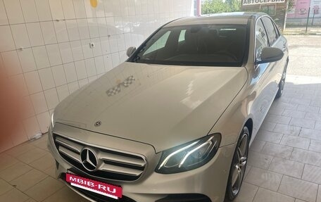 Mercedes-Benz E-Класс, 2019 год, 3 450 000 рублей, 14 фотография
