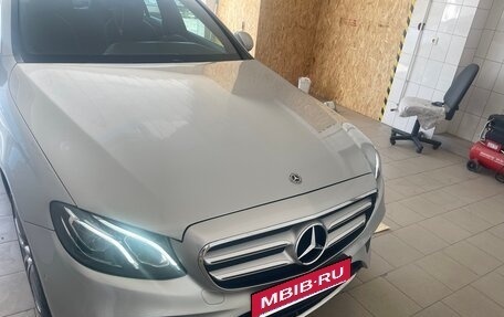 Mercedes-Benz E-Класс, 2019 год, 3 450 000 рублей, 13 фотография