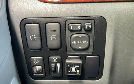 Toyota Land Cruiser Prado 120 рестайлинг, 2008 год, 1 550 000 рублей, 26 фотография