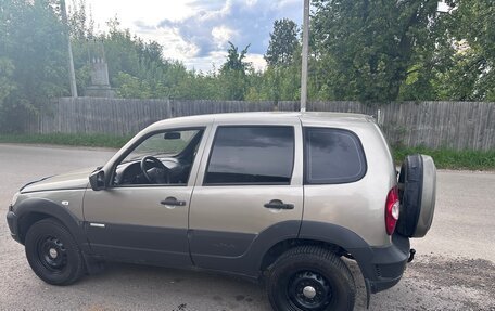 Chevrolet Niva I рестайлинг, 2012 год, 360 000 рублей, 11 фотография