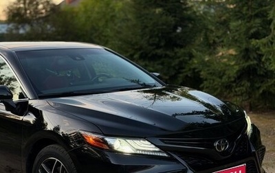 Toyota Camry, 2021 год, 3 300 000 рублей, 1 фотография