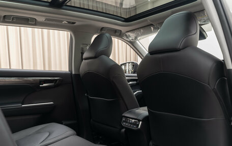 Toyota Highlander, 2026 год, 5 625 000 рублей, 2 фотография