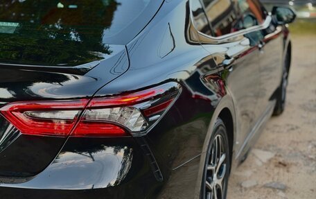 Toyota Camry, 2021 год, 3 300 000 рублей, 8 фотография