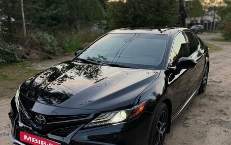 Toyota Camry, 2021 год, 3 300 000 рублей, 3 фотография