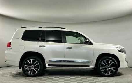 Toyota Land Cruiser 200, 2019 год, 6 199 000 рублей, 4 фотография