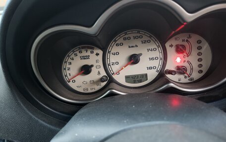 Mitsubishi Colt VI рестайлинг, 2003 год, 250 000 рублей, 8 фотография