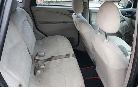 Mitsubishi Colt VI рестайлинг, 2003 год, 250 000 рублей, 6 фотография