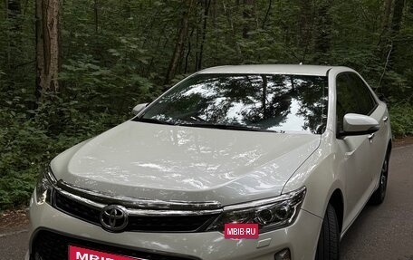 Toyota Camry, 2018 год, 2 800 000 рублей, 1 фотография