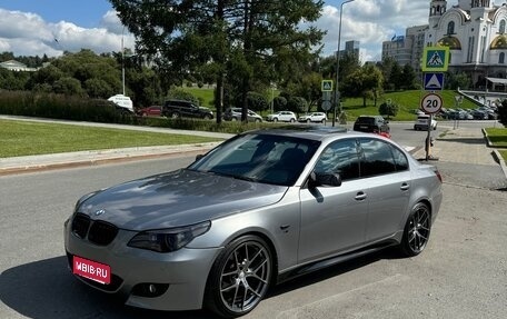 BMW 5 серия, 2003 год, 1 280 000 рублей, 1 фотография