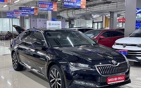 Skoda Superb III рестайлинг, 2024 год, 2 610 000 рублей, 1 фотография
