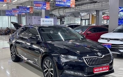 Skoda Superb III рестайлинг, 2024 год, 2 610 000 рублей, 1 фотография