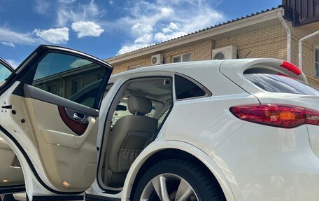 Infiniti FX II, 2012 год, 1 800 000 рублей, 6 фотография