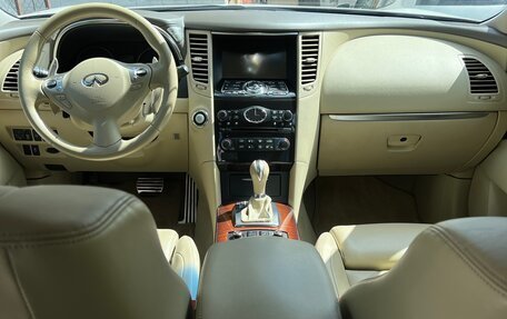 Infiniti FX II, 2012 год, 1 800 000 рублей, 3 фотография