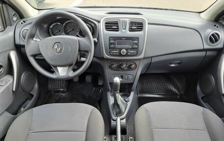 Renault Logan II, 2018 год, 748 000 рублей, 6 фотография